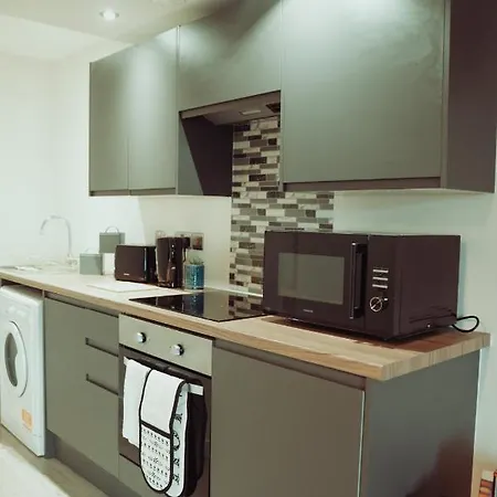 Bv Rare 3 Bedrooms At Conditioning House Bradford Perfect For Contractors *