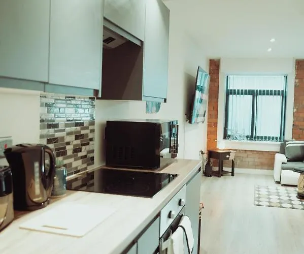 Bv Rare 3 Bedrooms At Conditioning House Bradford Perfect For Contractors