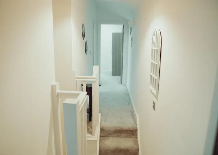 Bv Rare 3 Bedrooms At Conditioning House Bradford Perfect For Contractors *