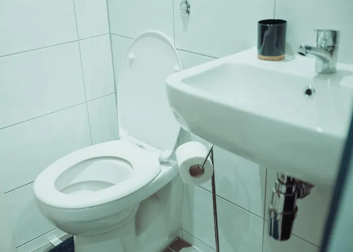 Lägenhet Bv Rare 3 Bedrooms At Conditioning House Bradford Perfect For Contractors