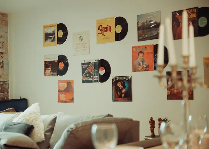 Apartamento Bv Rare 3 Bedrooms At Conditioning House Bradford Perfect For Contractors *