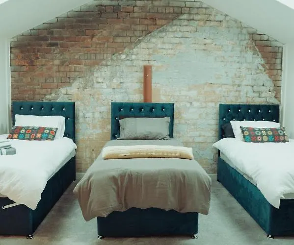 Bv Rare 3 Bedrooms At Conditioning House Bradford Perfect For Contractors