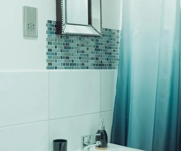 Lejlighed Bv Rare 3 Bedrooms At Conditioning House Bradford Perfect For Contractors